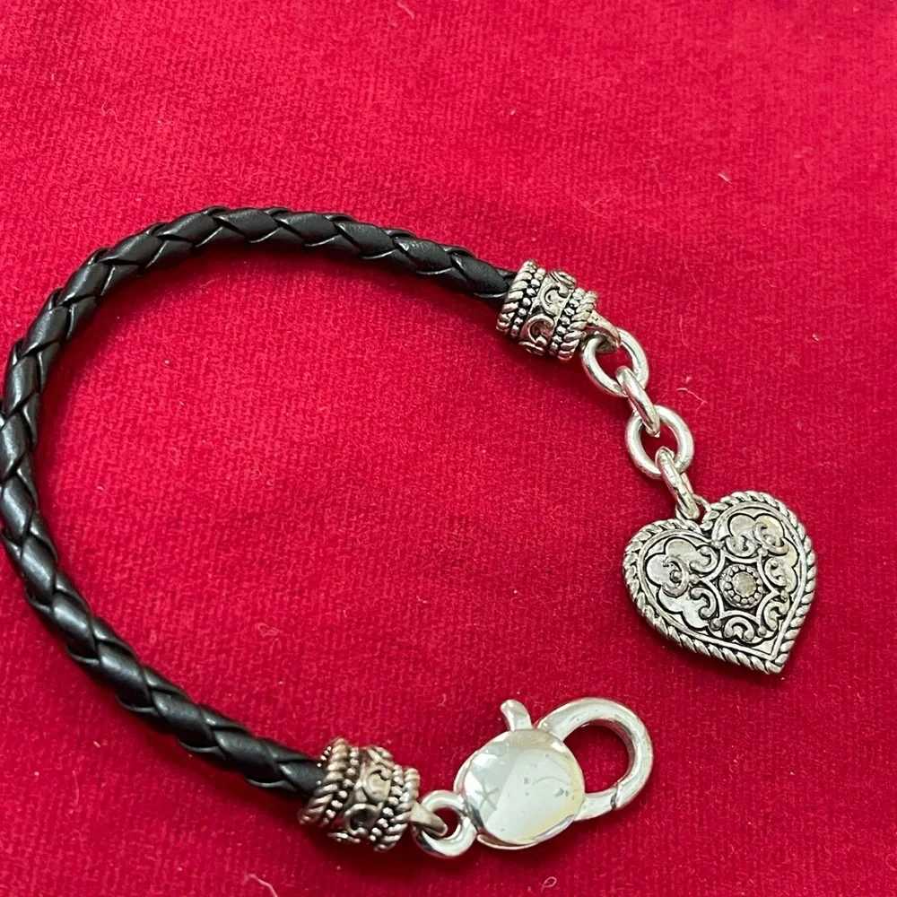 Black and Silver Heart Charm Bracelet - Picture 2 of 2